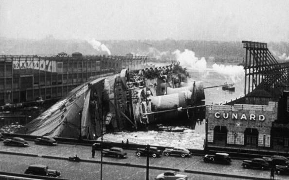 capsized_ship